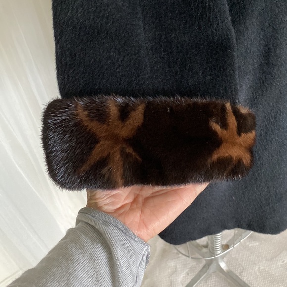 Vintage 90’s Irving Samuel Alpaca/Wool/brown Mink, A-line black coat! Size 8 - Picture 4 of 15